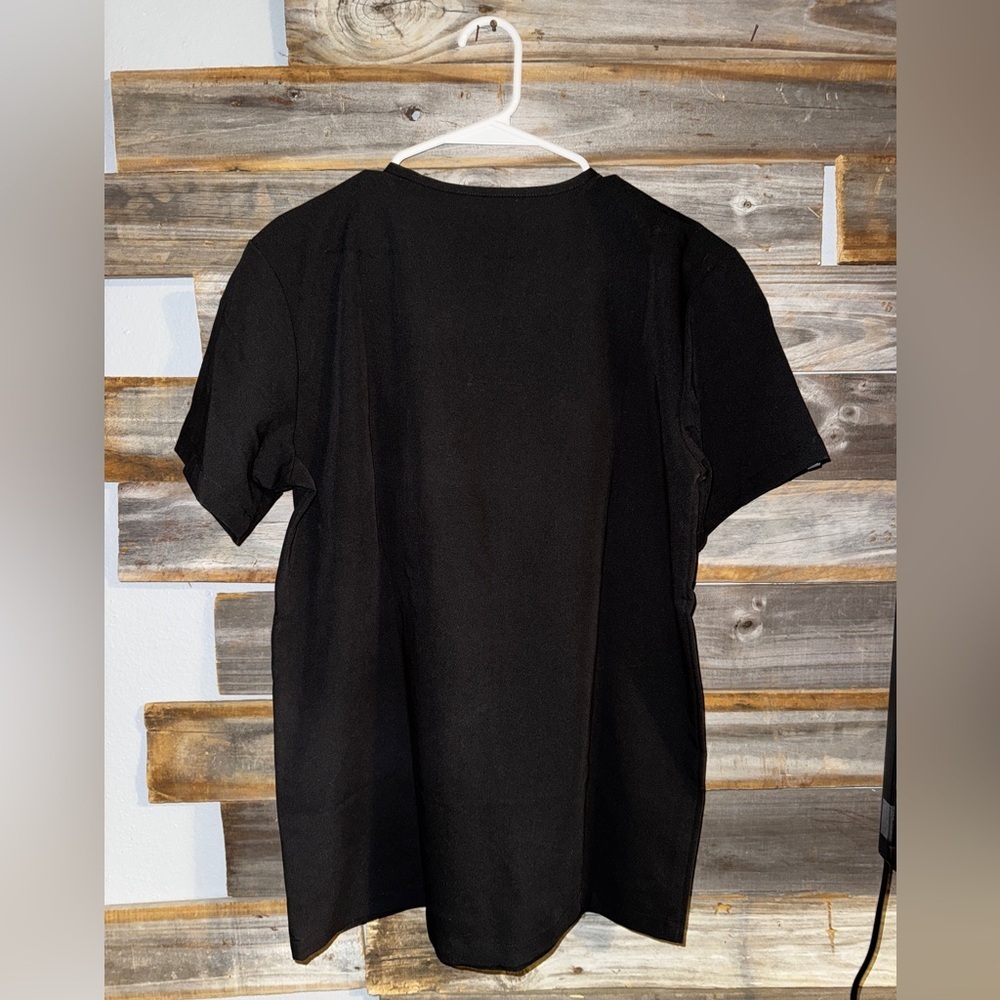 Figs Nwt - Men’s Leon two pocket top- size small-black - Picture 2 of 4